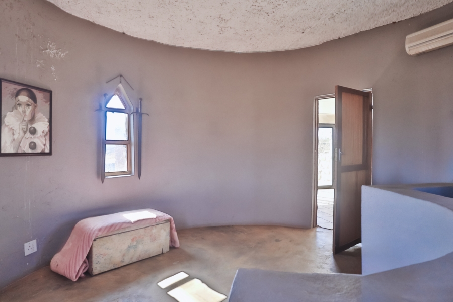 8 Bedroom Property for Sale in Rietfontein AH North West